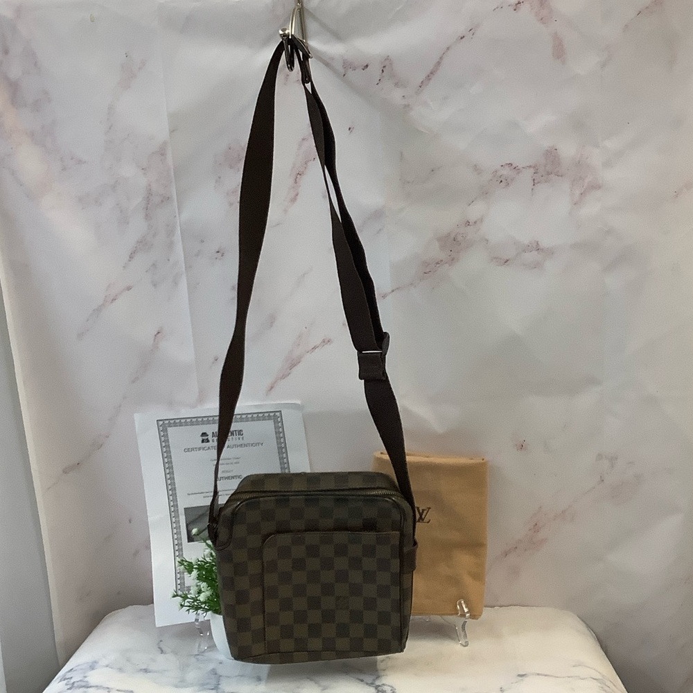 GUC Louis Vuitton Damier Ebene Olav Crossbody Bag